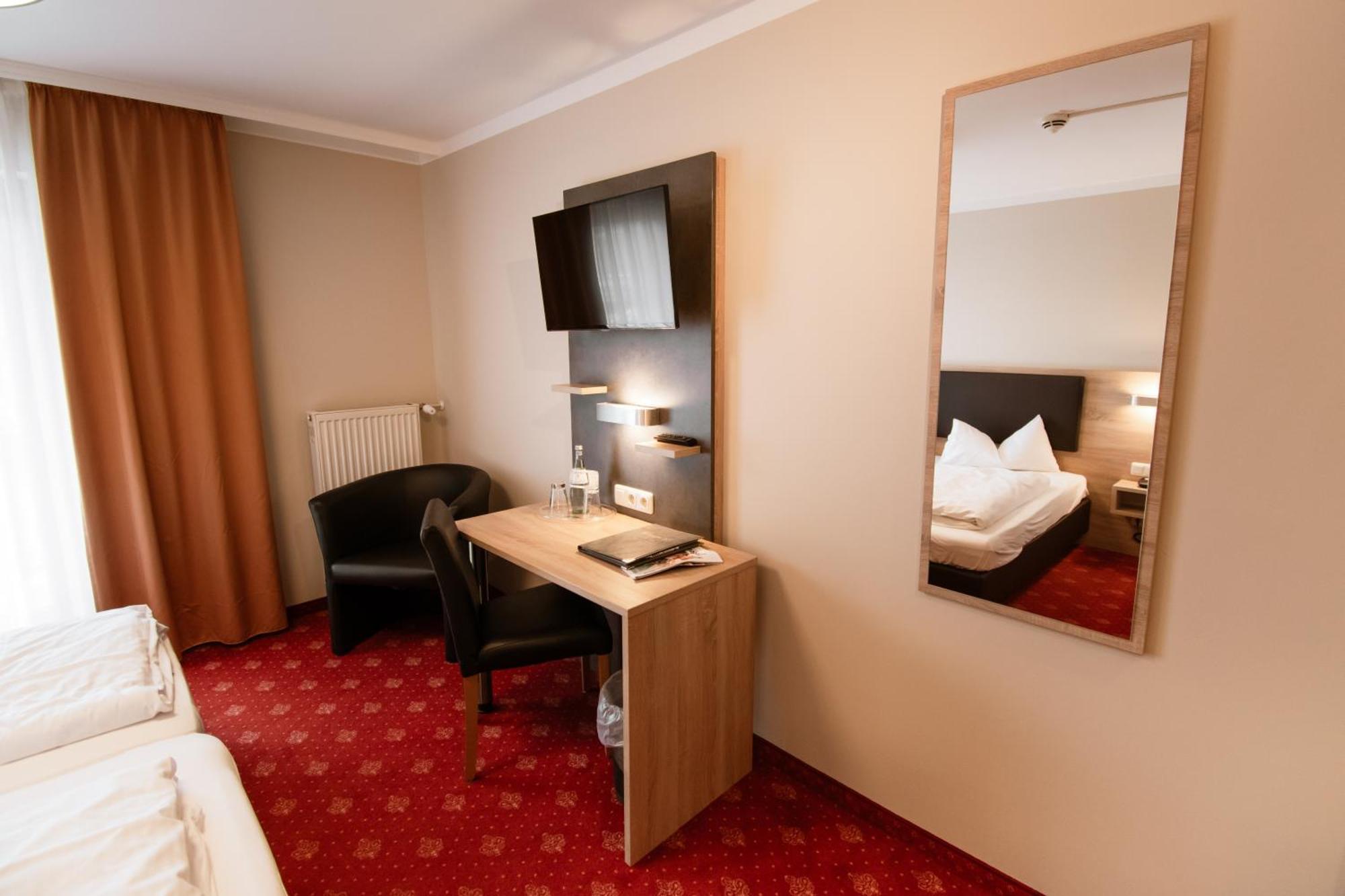Hotel Pockinger Hof Pocking  Esterno foto